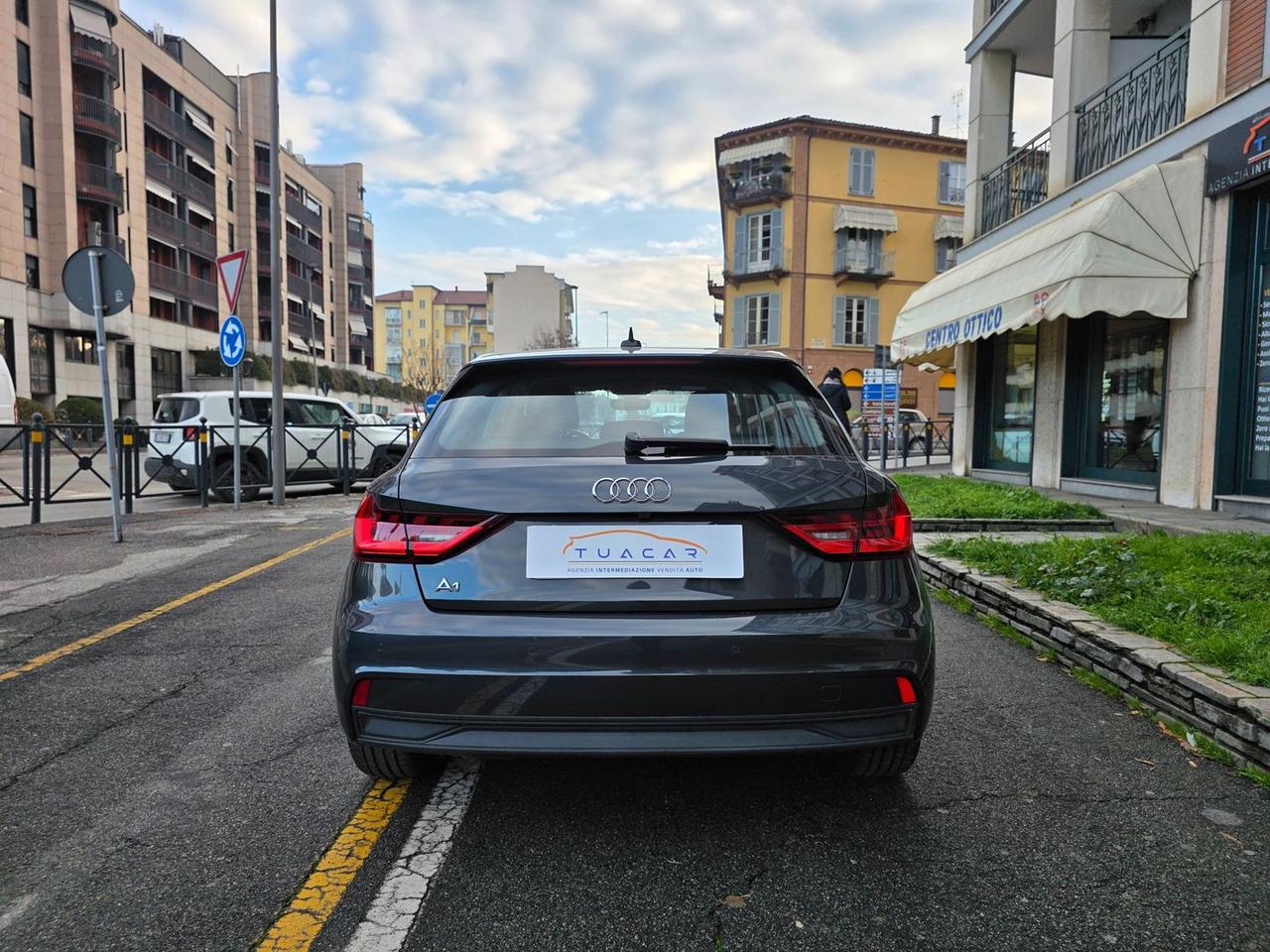 Audi A1 1.0 25 TFSI Business 2 TAGLI #8183