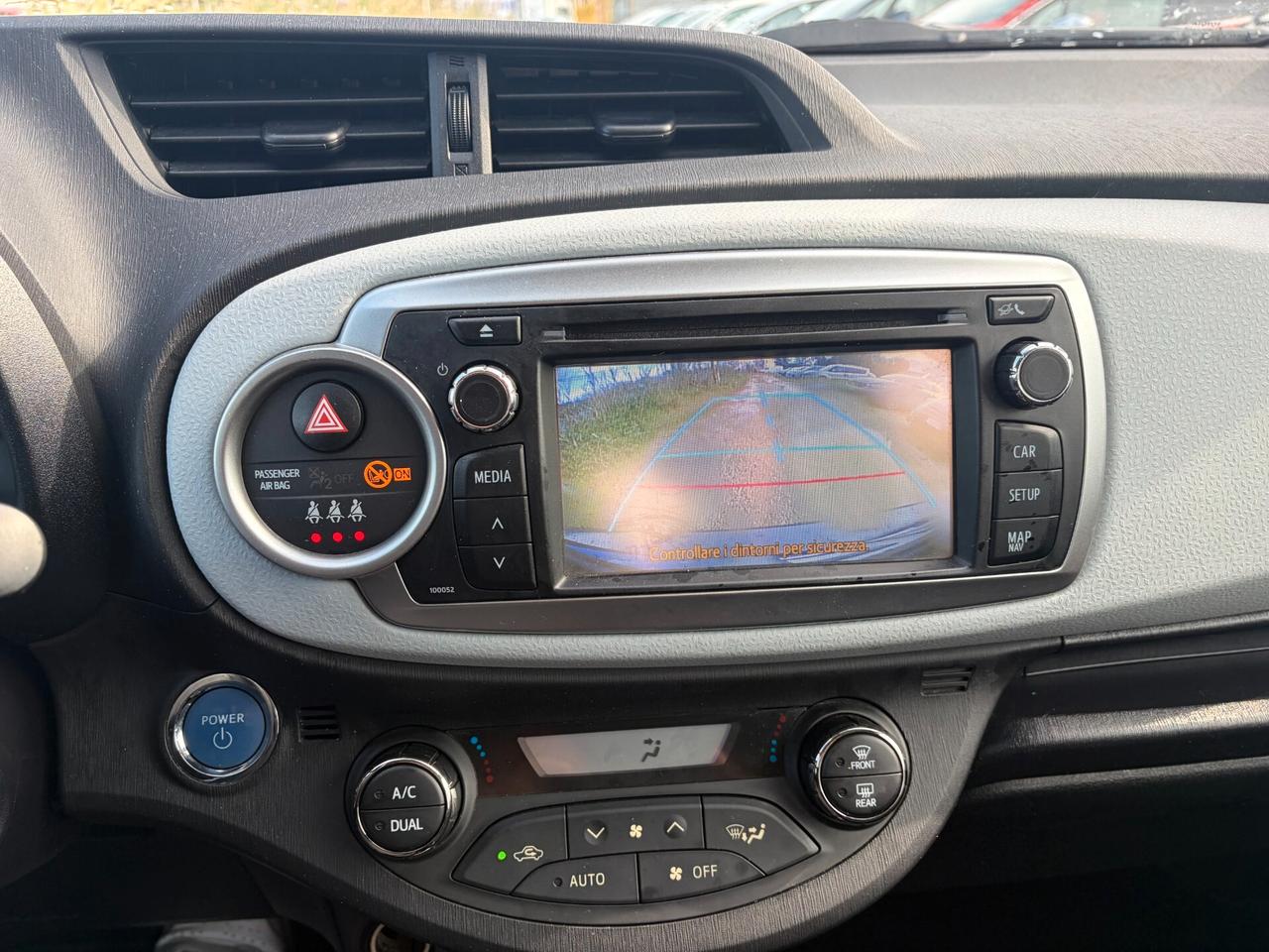 TOYOTA YARIS HYBRID 1.5 STYLE 104.000 KM GARANTITA