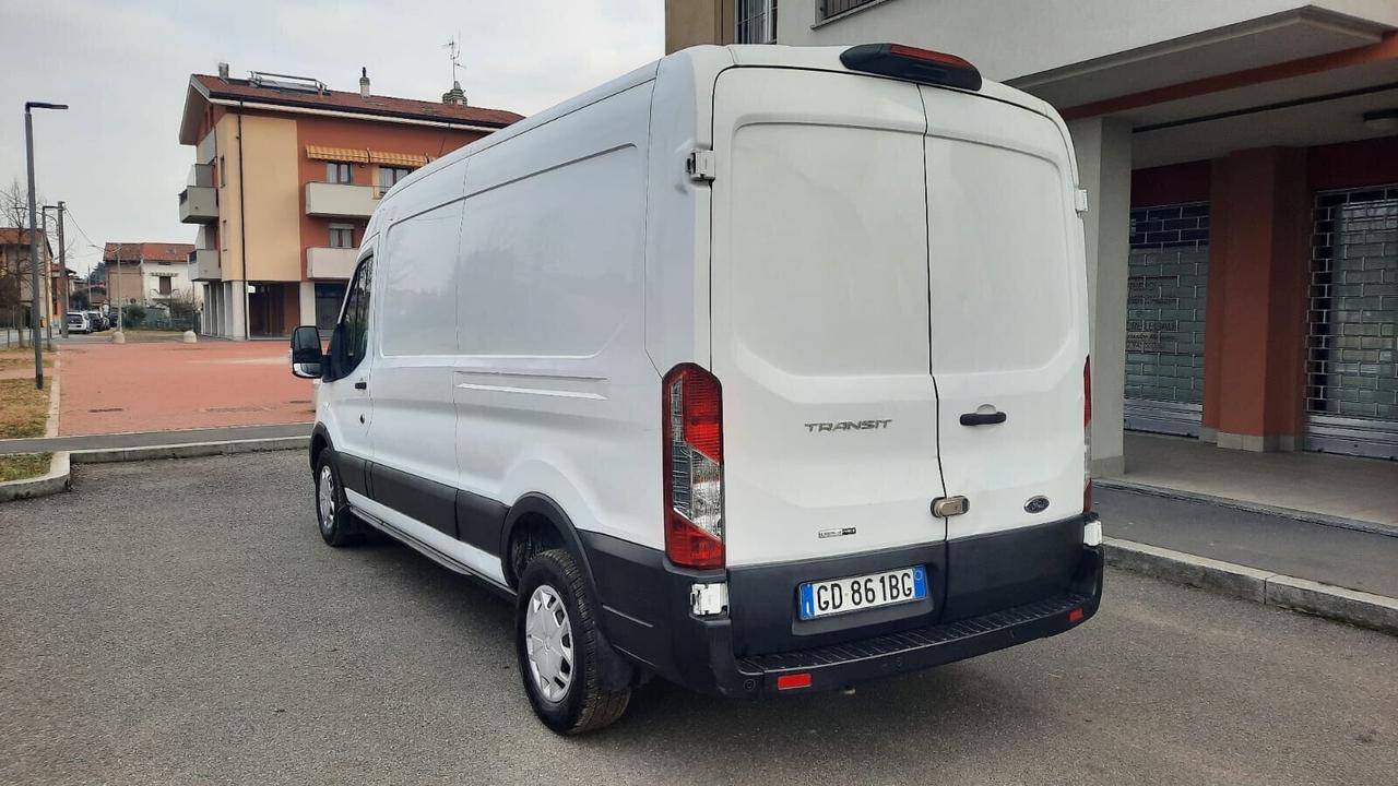 Ford Transit Maxi MHEV