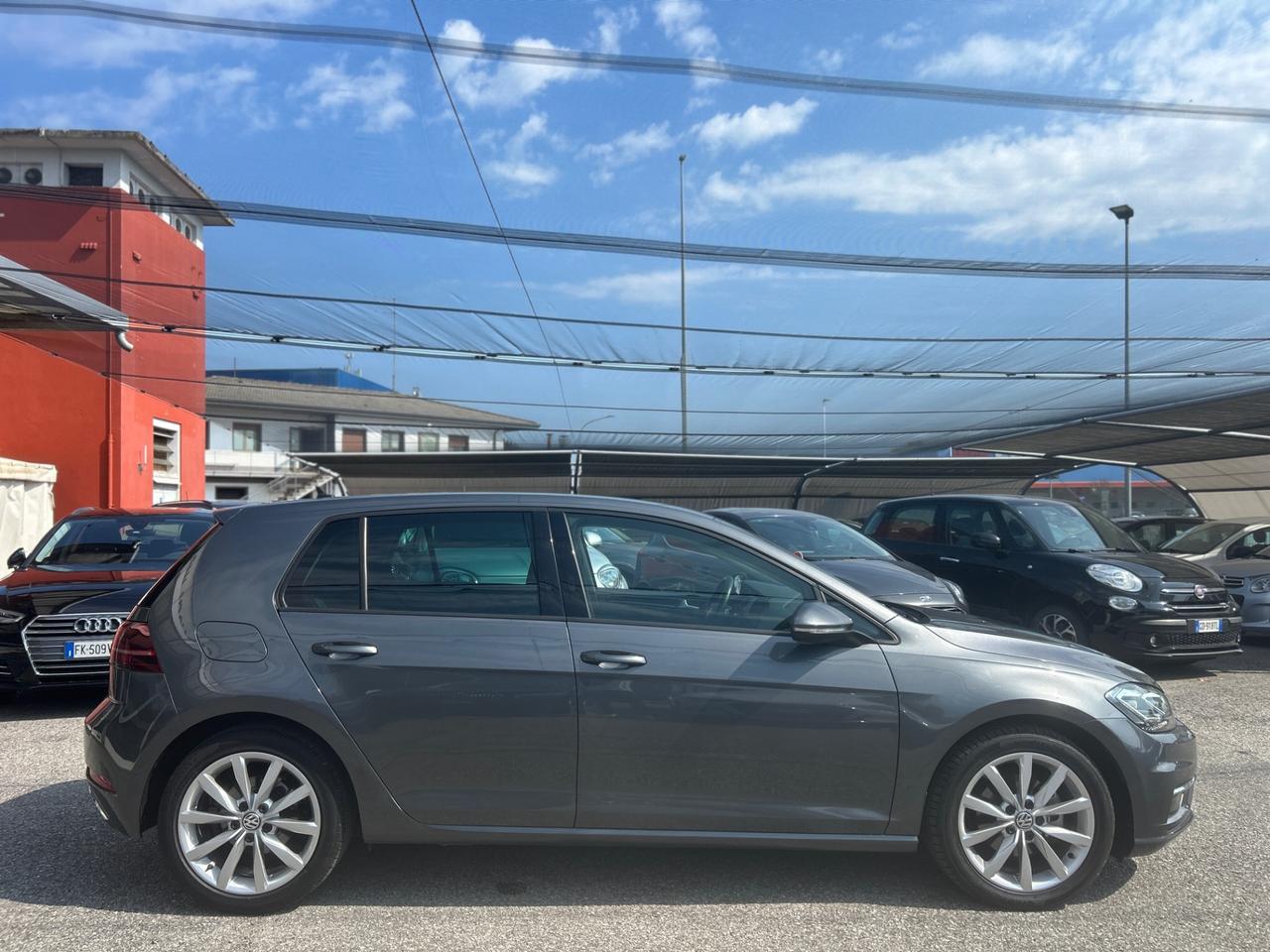 Volkswagen Golf 5p 1.6 tdi Executive 115cv