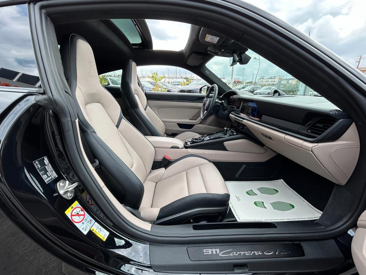 Porsche 992.2 911 Coupe 3.6 Carrera GTS 541 CV auto KM 0