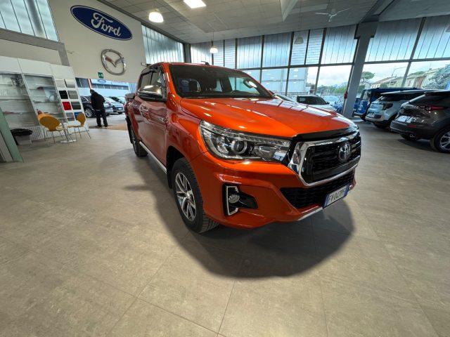 TOYOTA Hilux 2.4 D-4D A/T 4WD 4 porte Double Cab Lounge