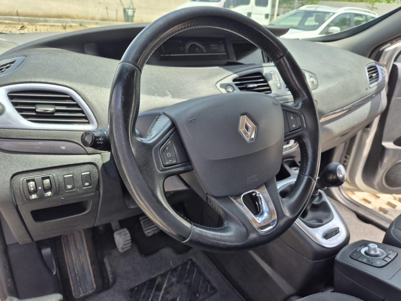 Renault Scenic Scénic XMod dCi 110 CV EDC Limited