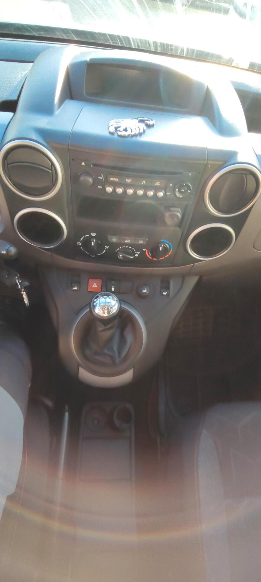 Peugeot Partner Tepee BlueHDi 75 Active