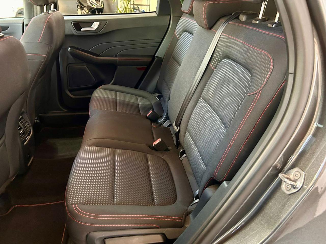 Ford Kuga 2.0 EcoBlue 120 CV aut. 2WD ST-Line Business