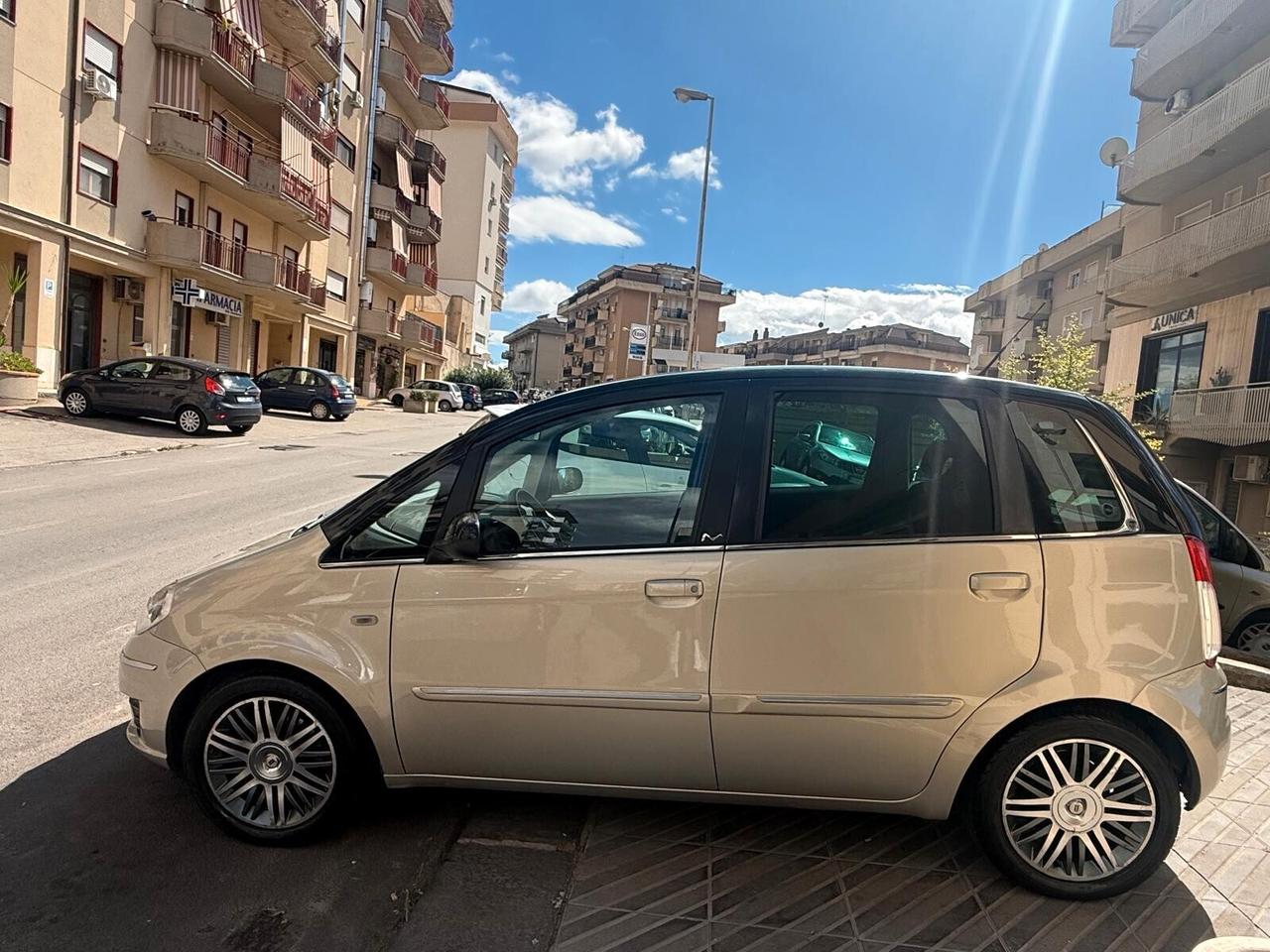 Lancia MUSA 1.3 Mjt 95 CV Platinum
