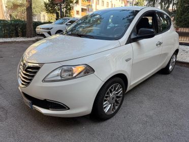 Lancia Ypsilon 1.2 69cv