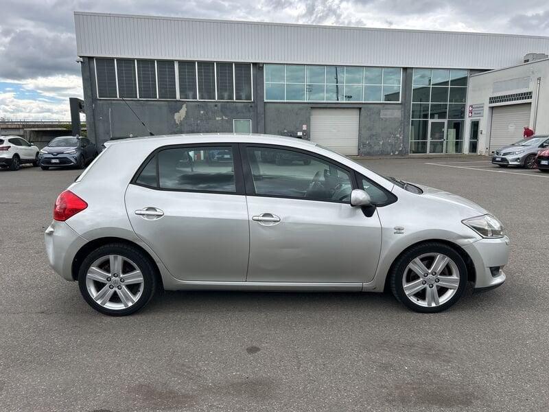 Toyota Auris 2.2 D-Cat 5 porte