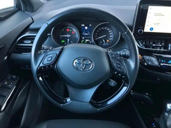 Toyota C-HR 1.8 Hybrid E-CVT Trend