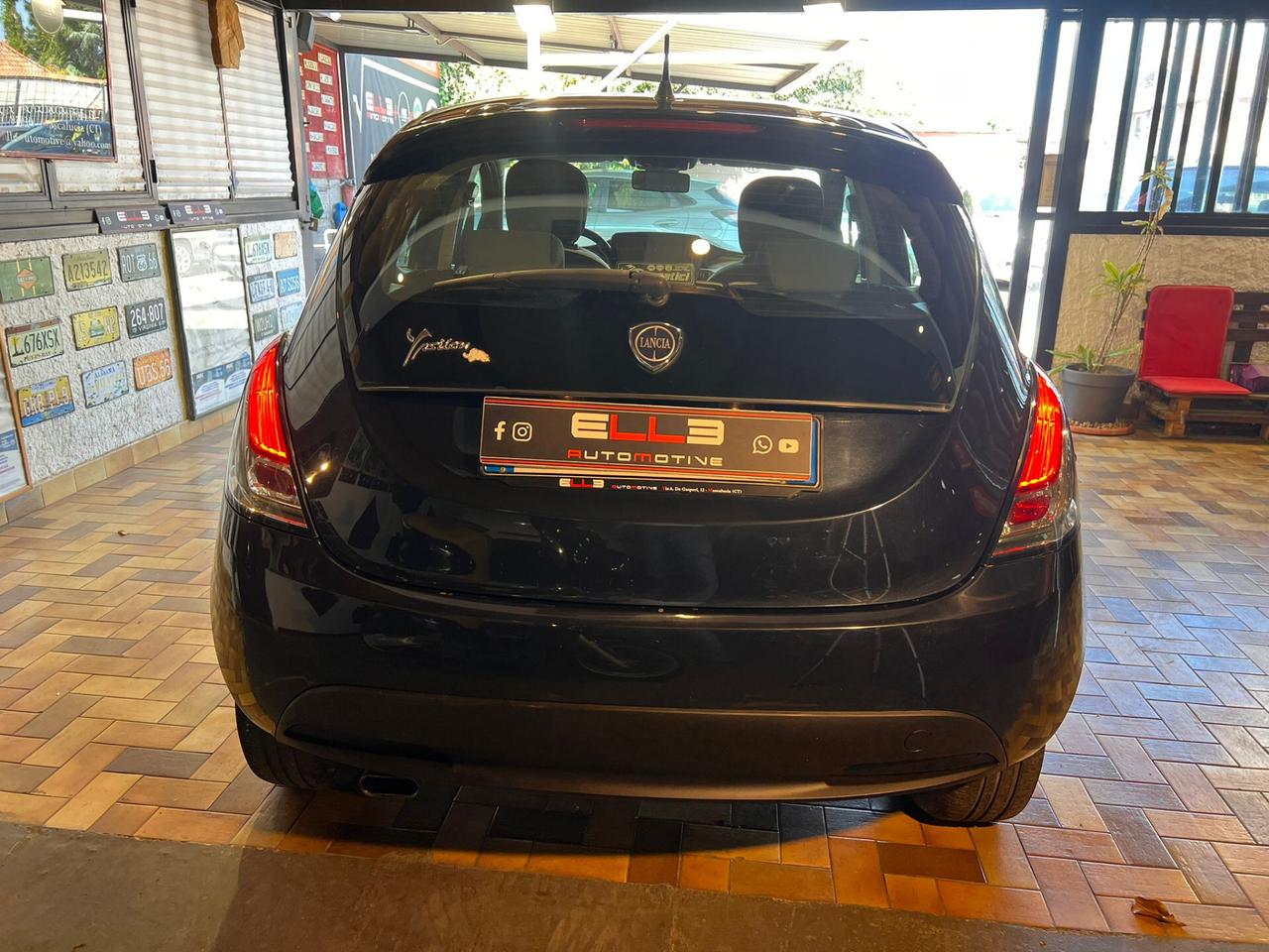 Lancia Ypsilon 1.2 69 CV 2015 NEOPATENTATO