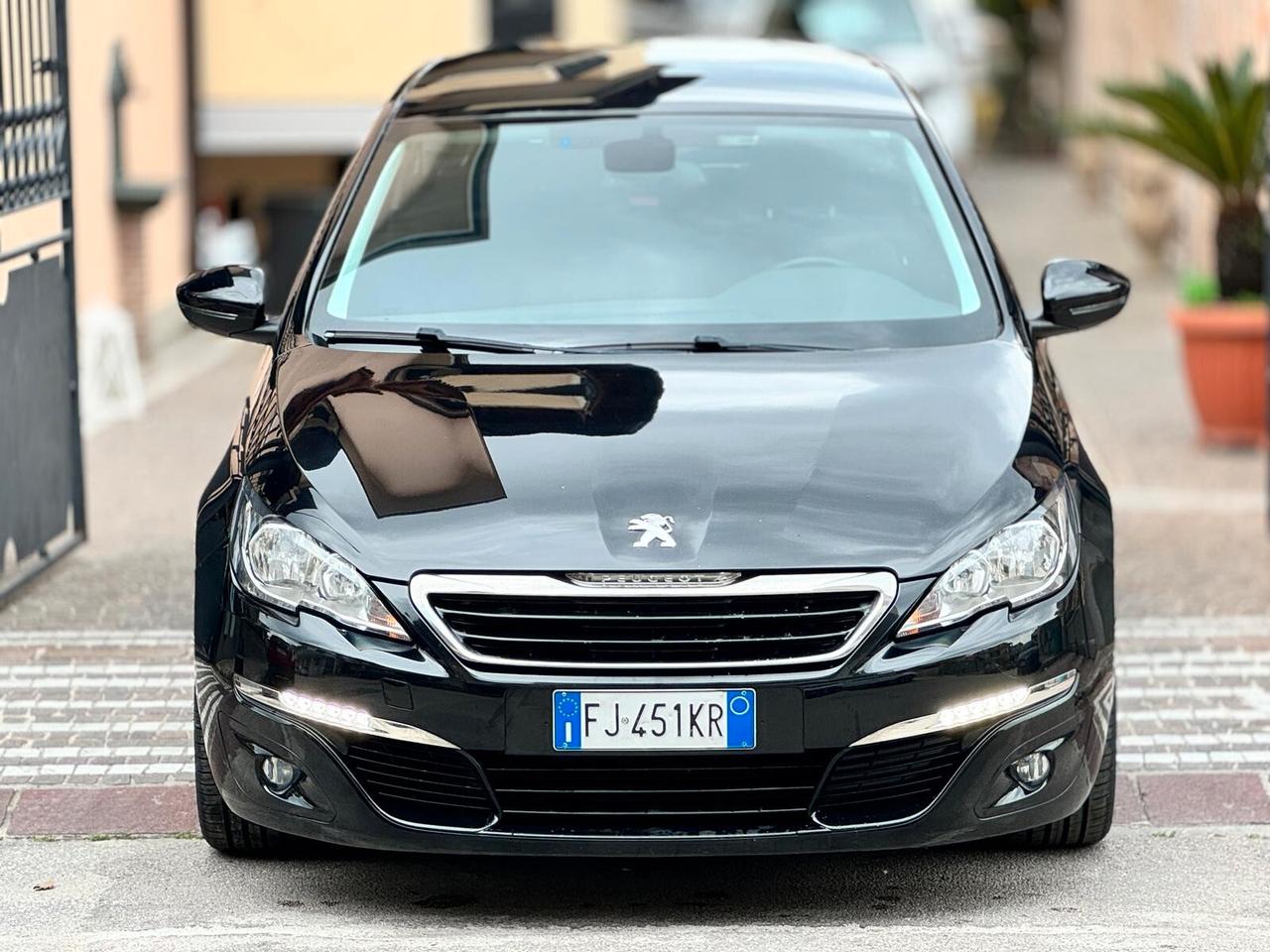 Peugeot 308 BlueHDi 120 S&S SW Allure