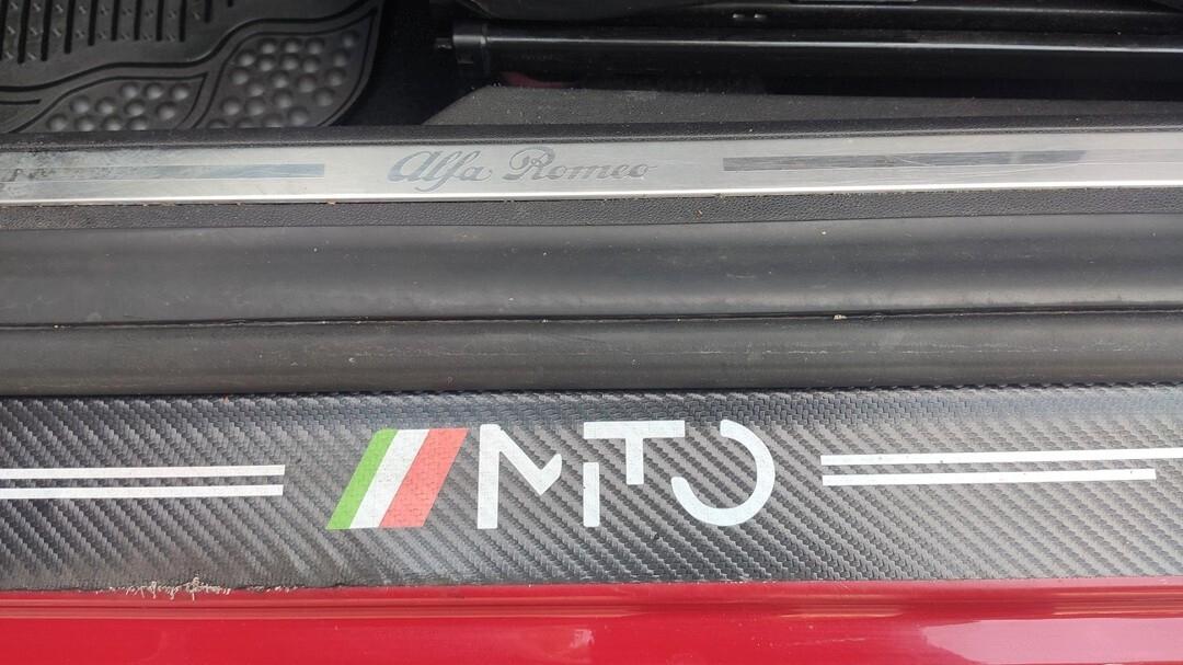 Alfa Romeo MiTo 1.4 78 CV Distinctive Sport Pack