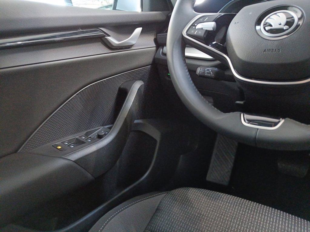 SKODA Octavia wagon 2.0 tdi executive 150cv dsg del 2024