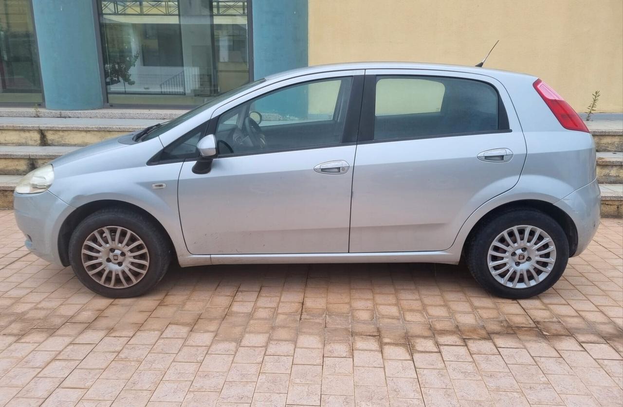 Fiat Grande Punto 1.4 77cv NEOPATENTATI