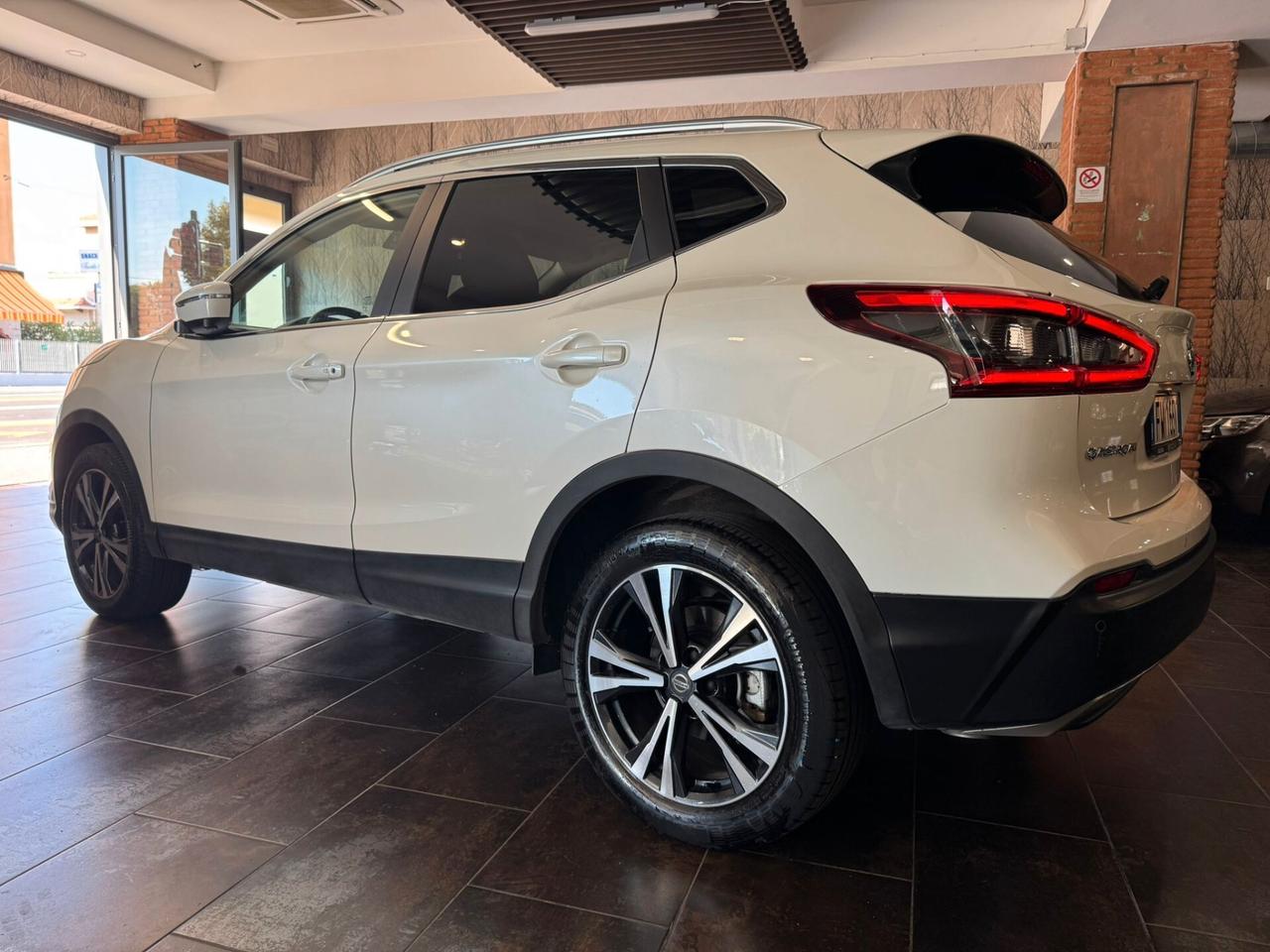 Nissan Qashqai 1.3 DIG-T 140 CV Tekna+