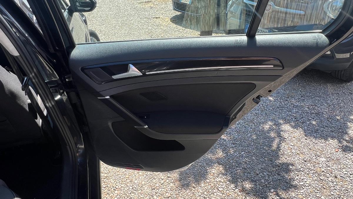 VOLKSWAGEN - Golf 1.6 tdi Trendline 5p