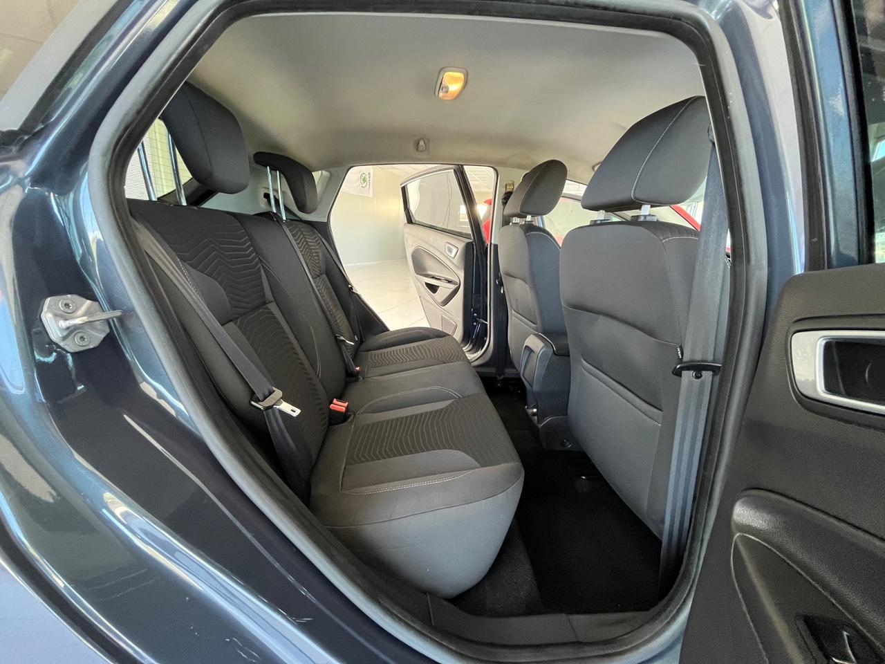 Ford Fiesta 1.5 TDCi 75CV 5 porte Titanium