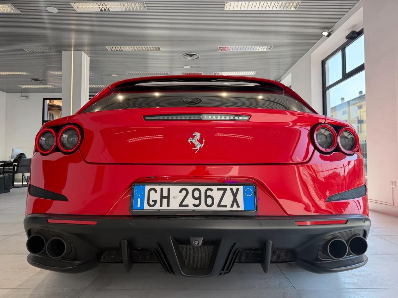 Ferrari GTC4 Lusso T
