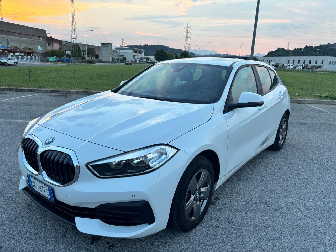 Bmw 118 118 d 5p. Business Advantage