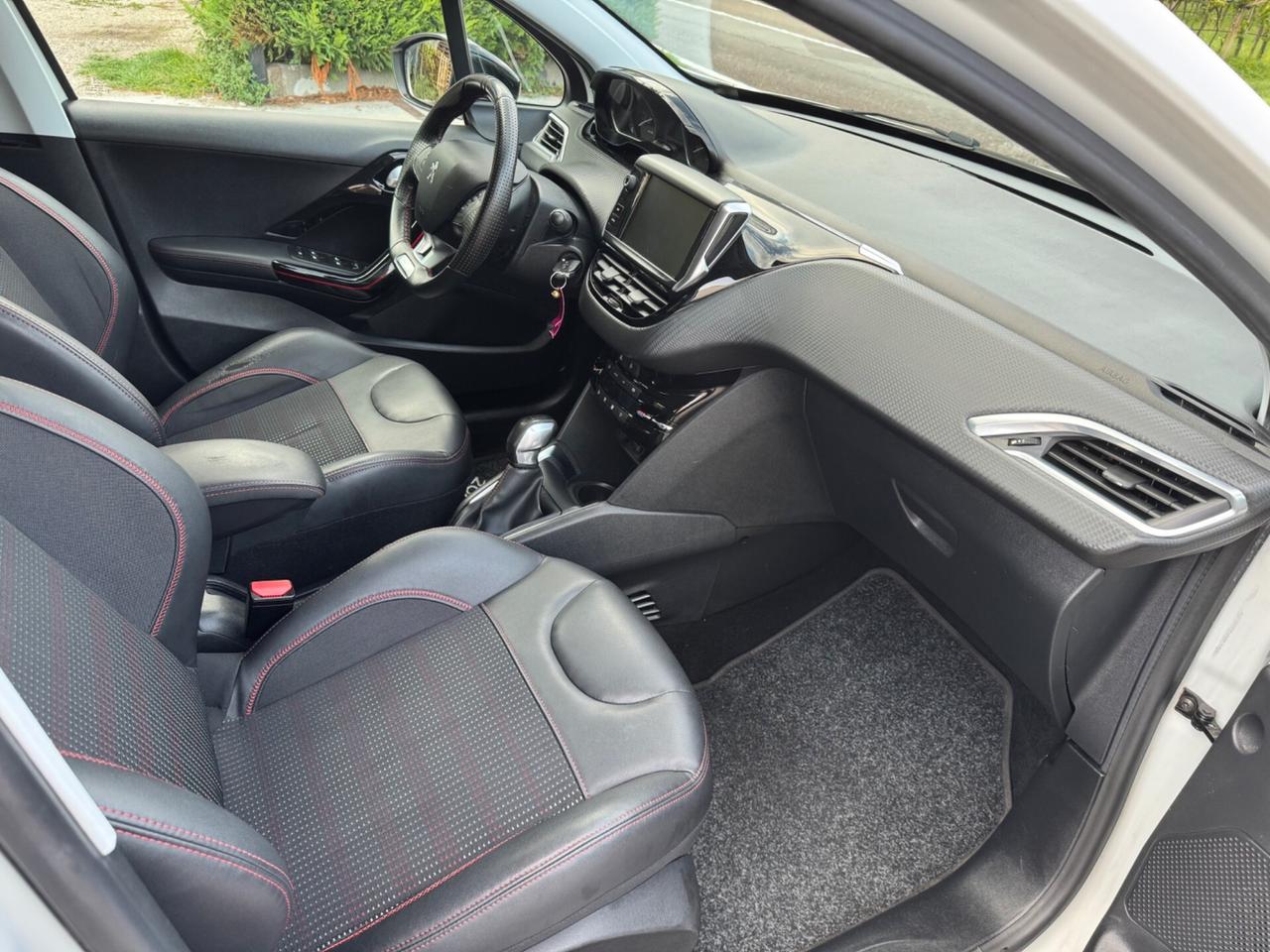 Peugeot 208 GT Line 1.2 110CV NEOPATENTATI