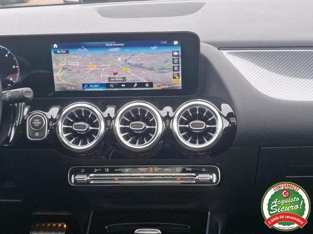 MERCEDES-BENZ GLA 200 d Aut. Premium AMG * TETTO *PACK NIGHT