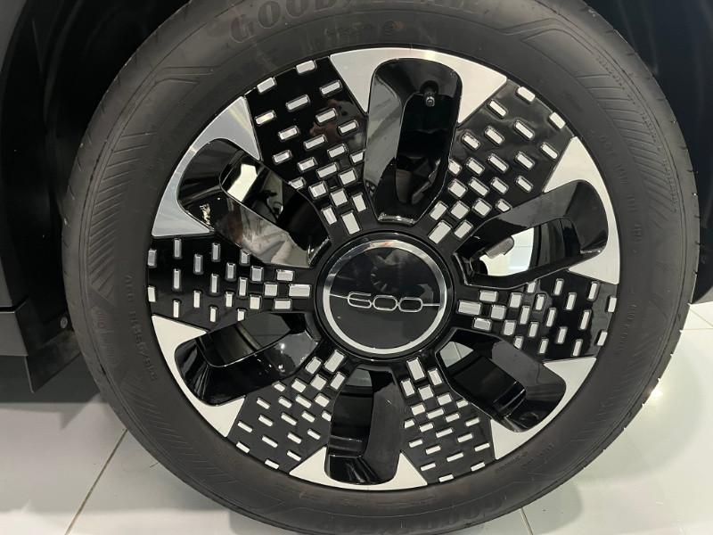 FIAT 600 Hybrid 100 CV DCT MHEV La Prima