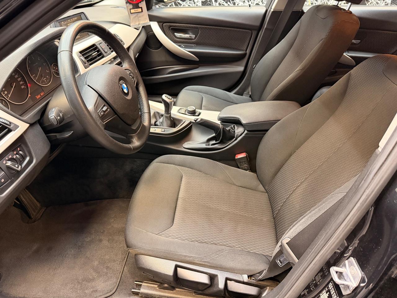 Bmw 318d Sport Berlina