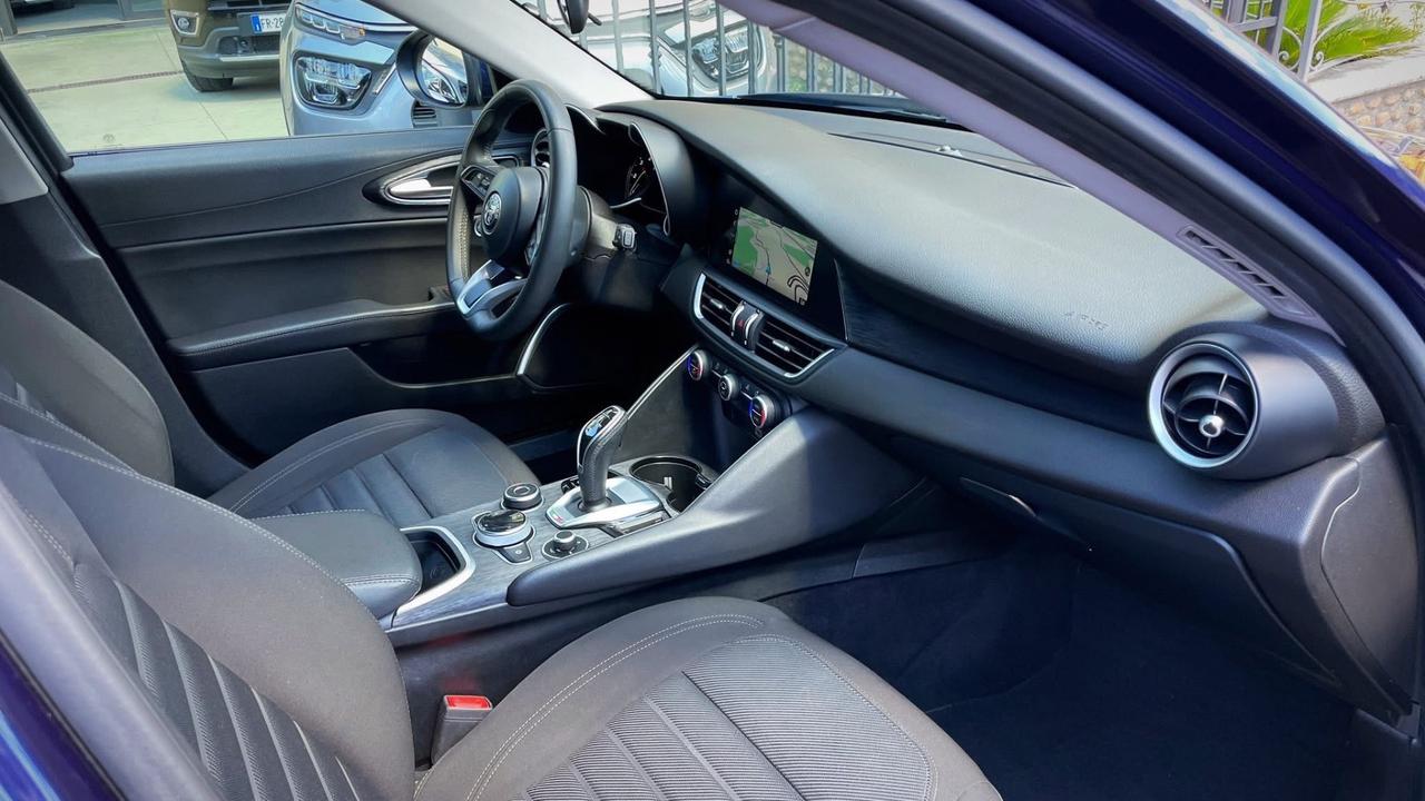 Alfa Romeo Giulia 2.2 Mjt AT8 Business - 2020