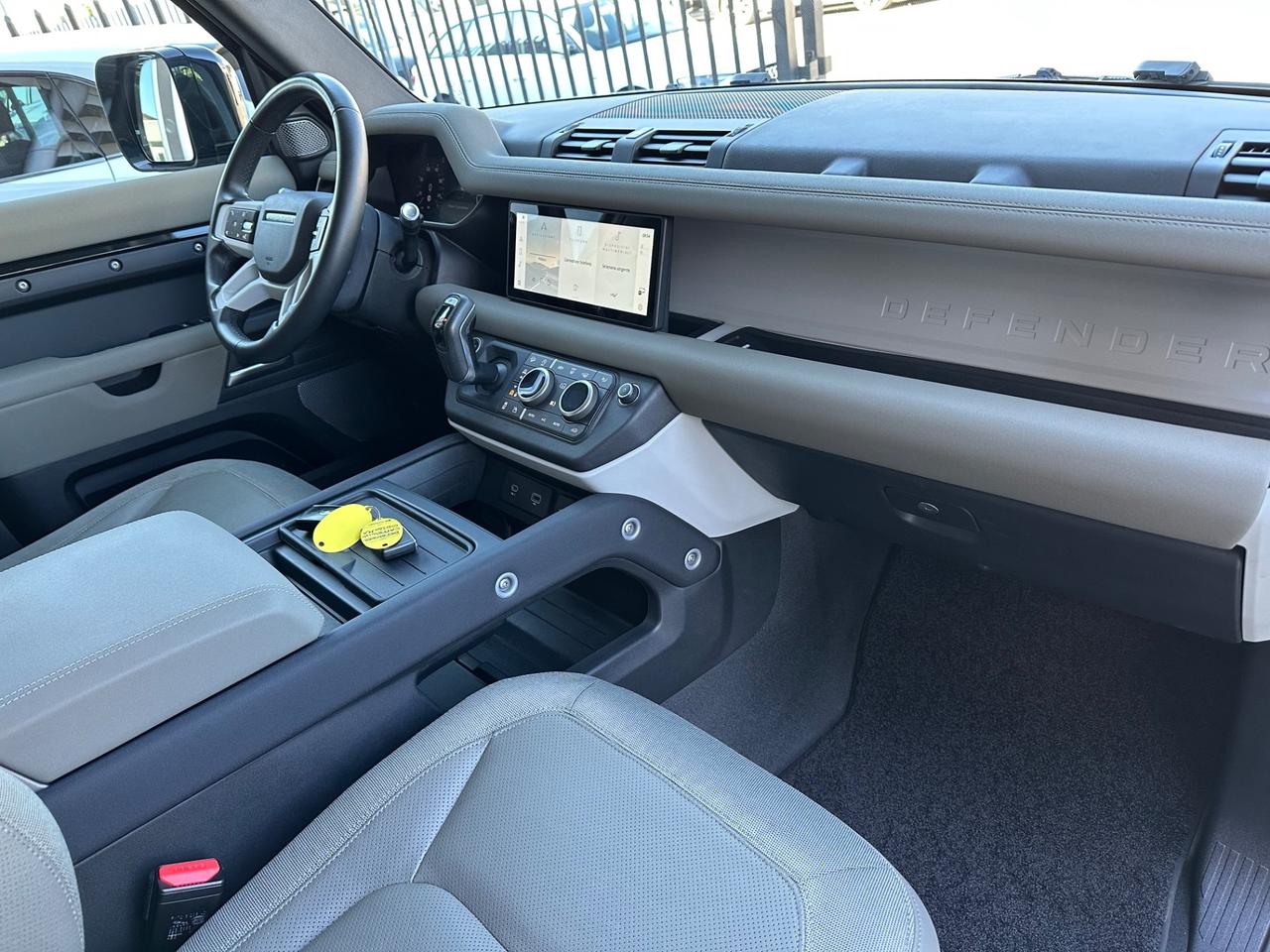 Land Rover Defender 110 3.0D I6 250 CV AWD Auto SE