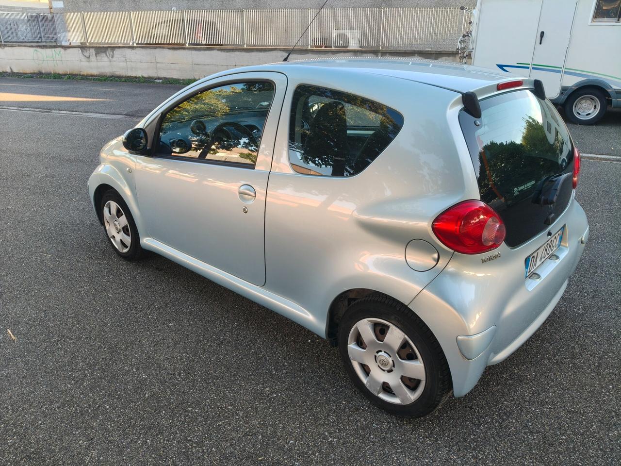 Toyota Aygo 1.0 3 porte SOLO 134.000 KM