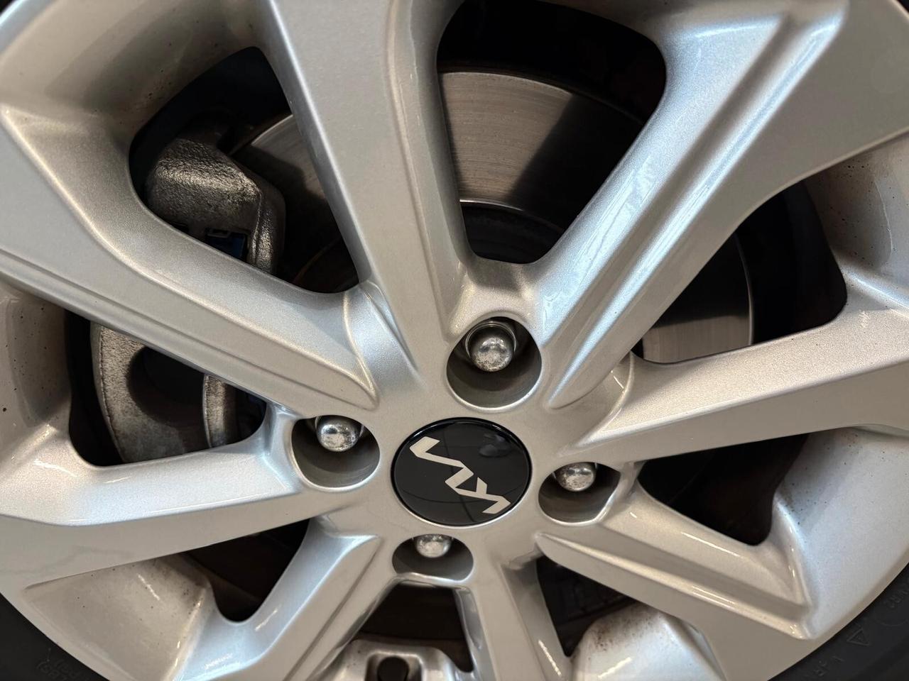 Kia Stonic URBAN 1.2 DPI 84 CV 28000 KM