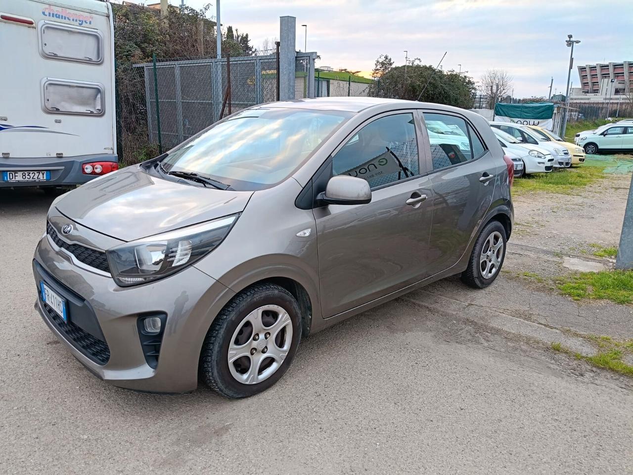 Kia Picanto 1.0 benzina