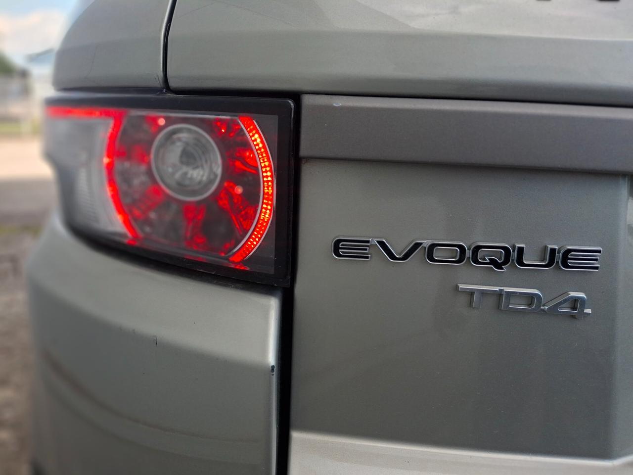 Land Rover Range Evoque 2.2 TD4 5p. Dynamic