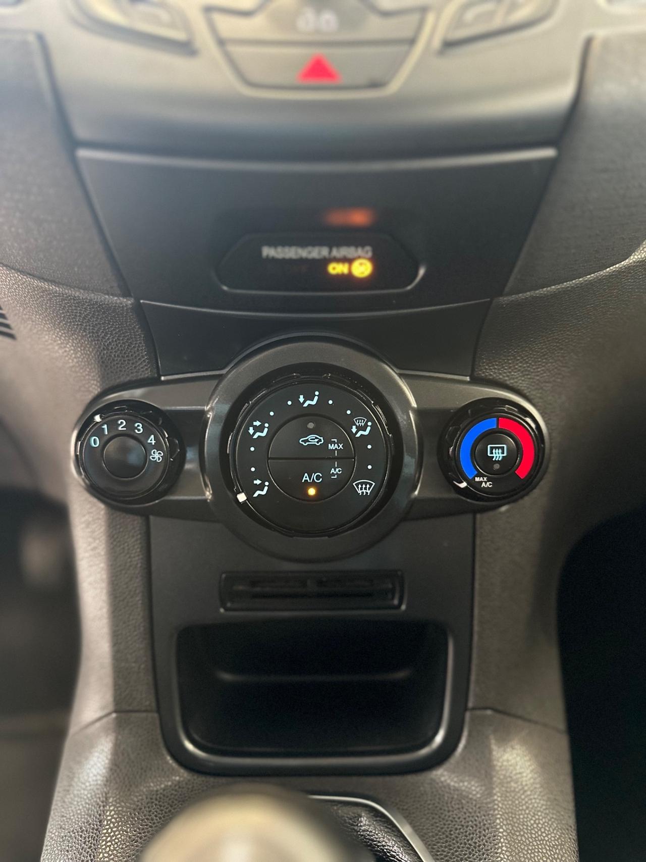Ford Fiesta 1.4 5p. GPL Titanium 12/2014 NEOPATENTATI