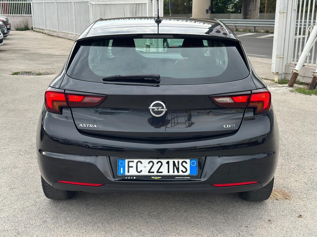 Opel Astra 2016 1.6 CDTi 110CV INCONGRUENZA KM