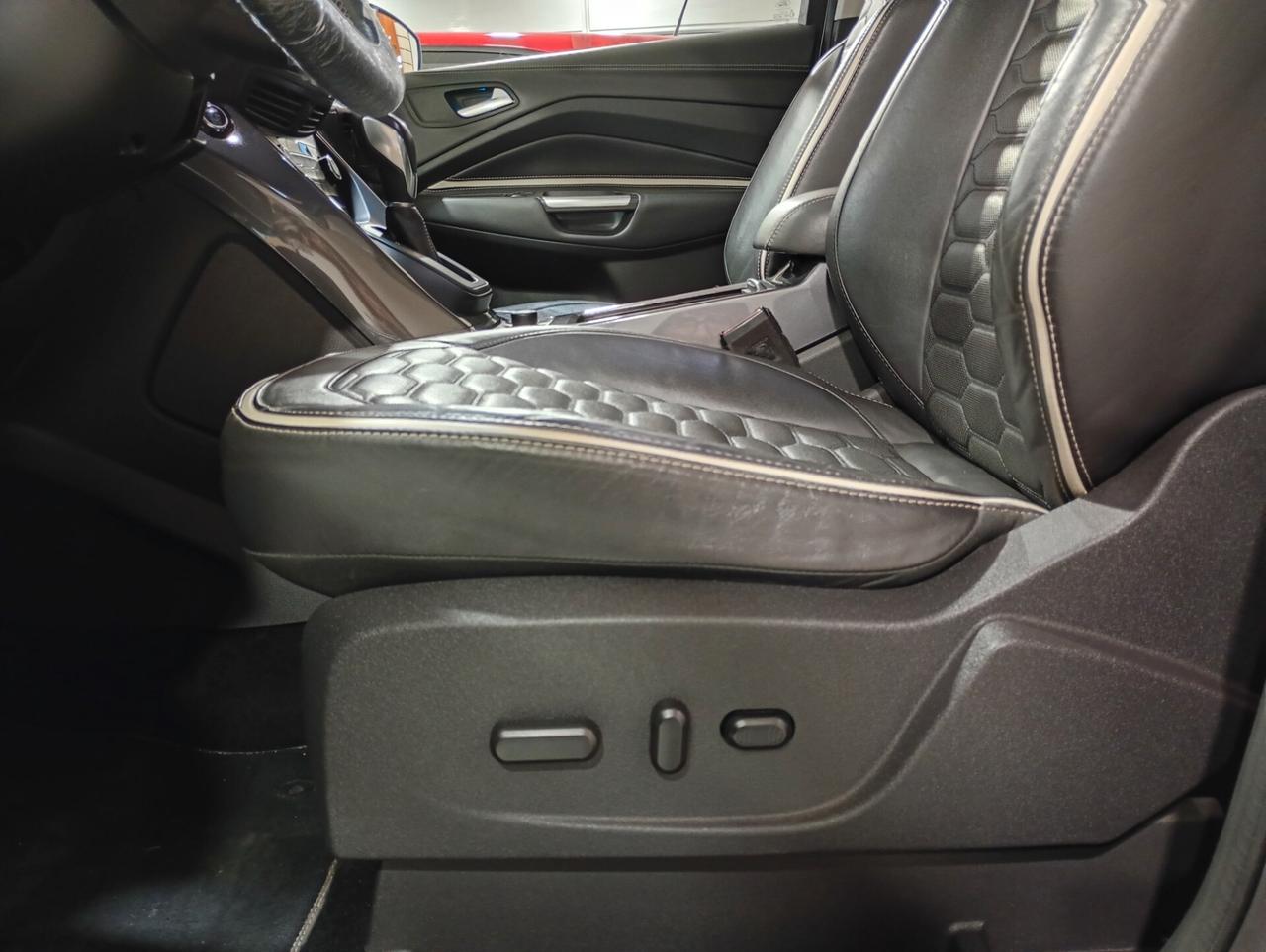 Ford Kuga 2.0 TDCI 150 CV S&S 4WD Powershift Vignale