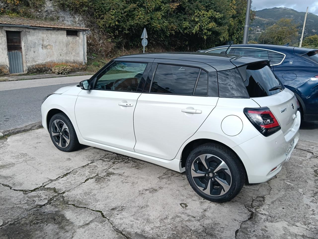 Suzuki Swift 1.2 Hybrid 4WD AllGrip Top