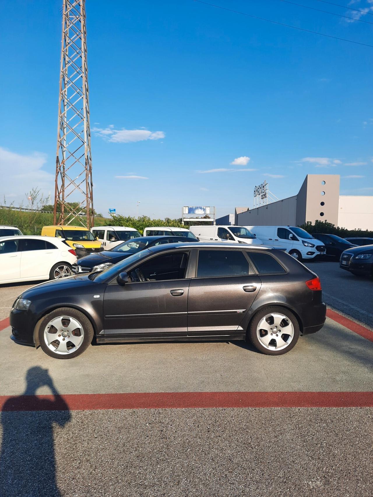 Audi A3 2.0 16V TDI ESTERNO S-LINE Ambition 170 cavalli