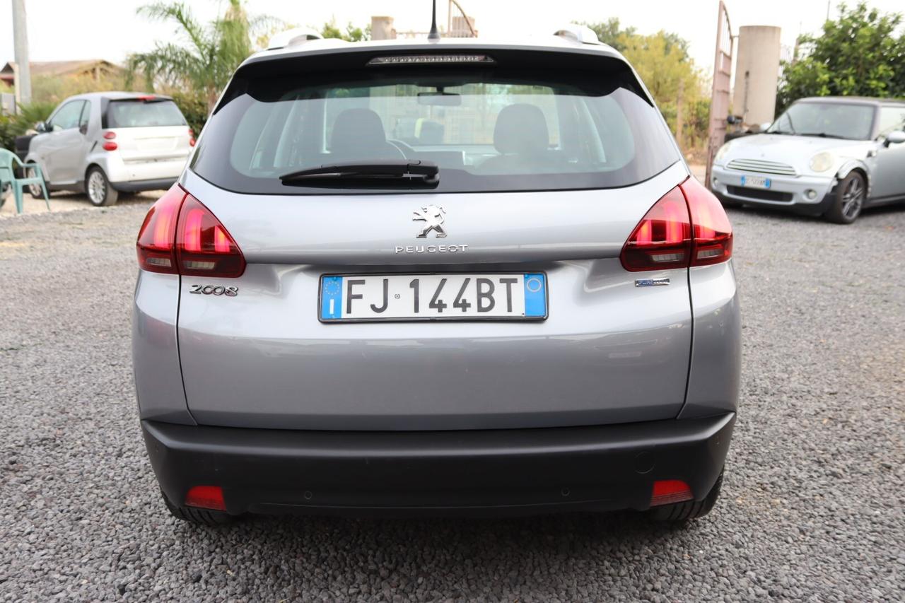 Peugeot 2008 1.2BENZ.