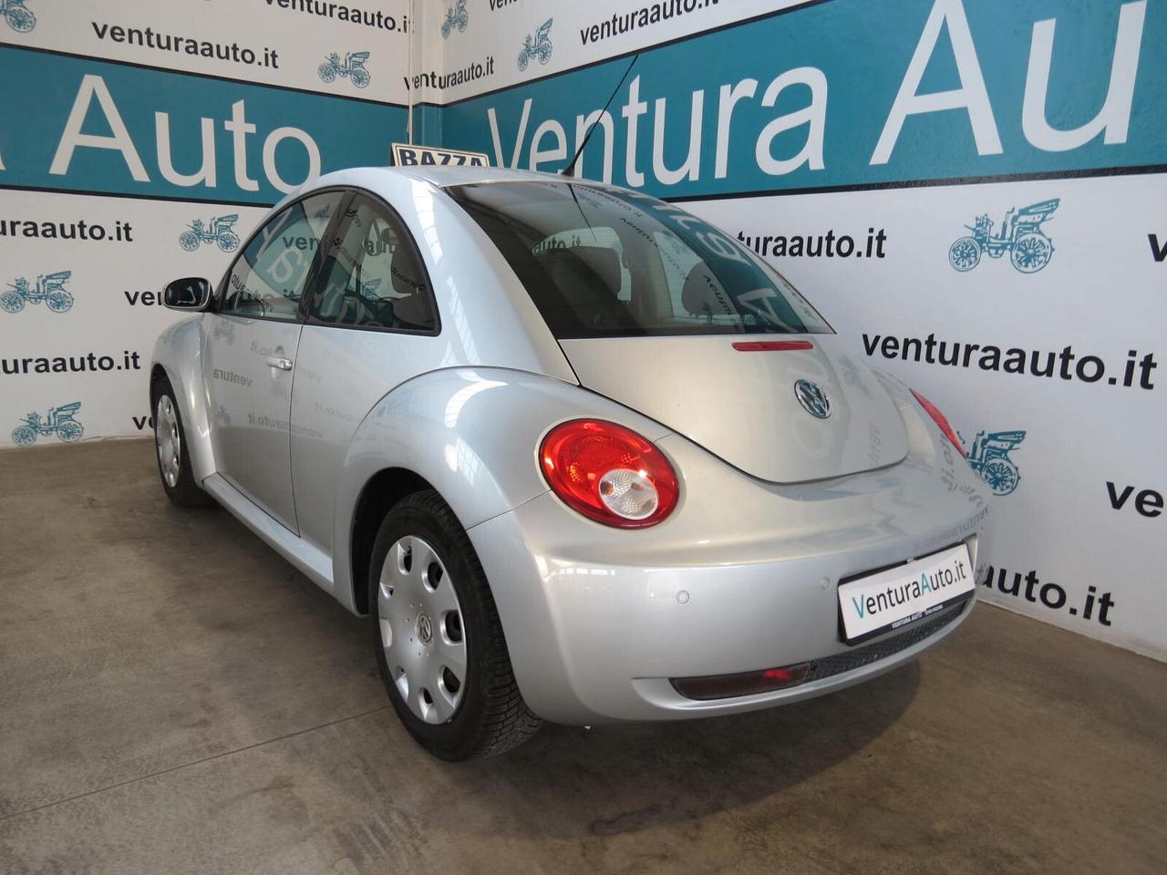 Volkswagen New Beetle 1.6 102 CV