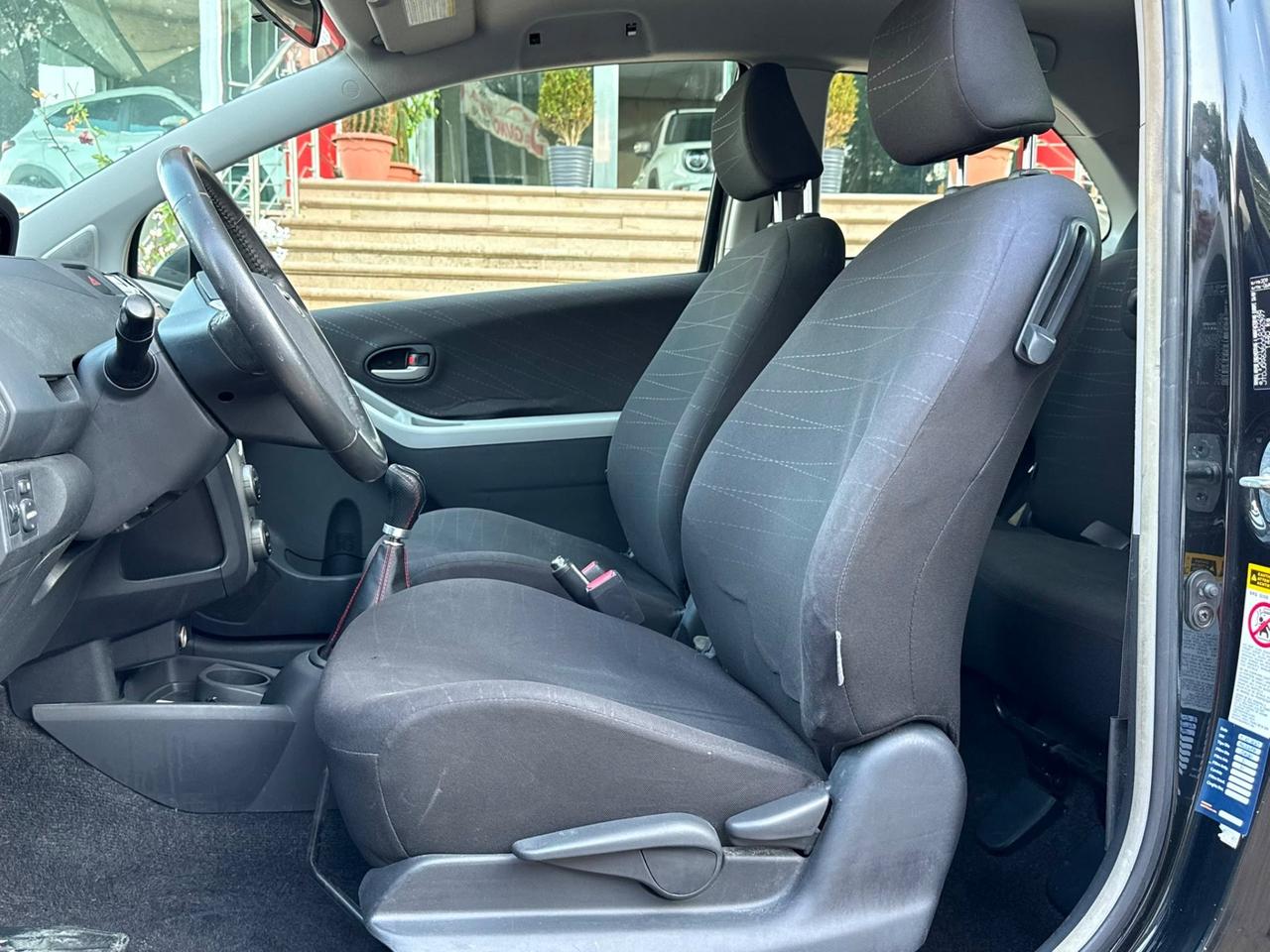 Toyota Yaris 1.0 3 porte Luxury