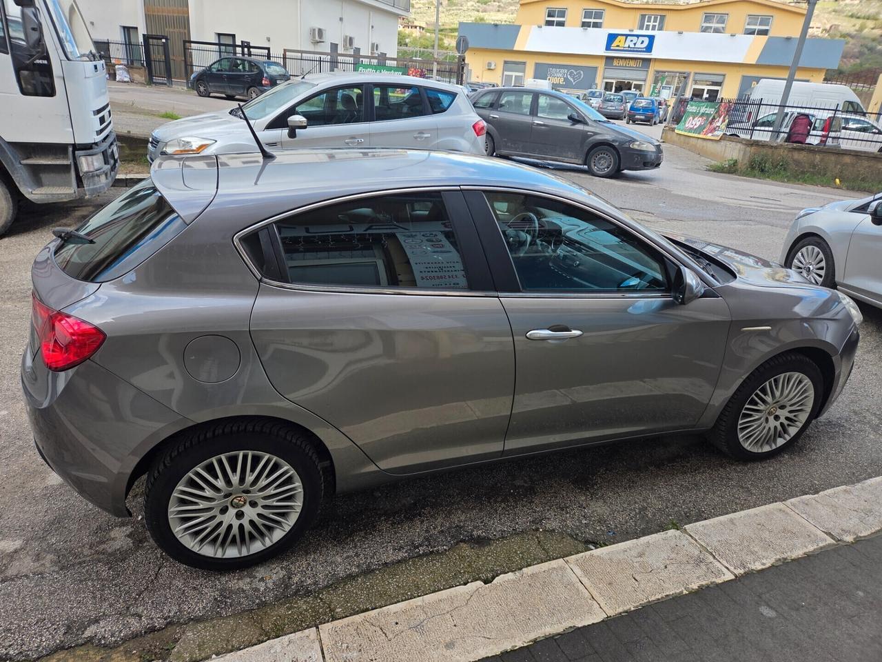 ALFA ROMEO GIULIETTA ANNO 2012 1.6 JTDM KM CERTIFICATI