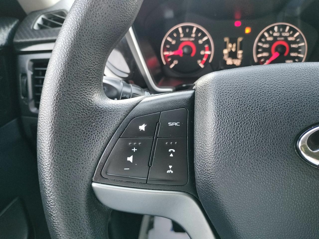 Mahindra KUV100 1.2 VVT M-Bifuel(GPL) K8