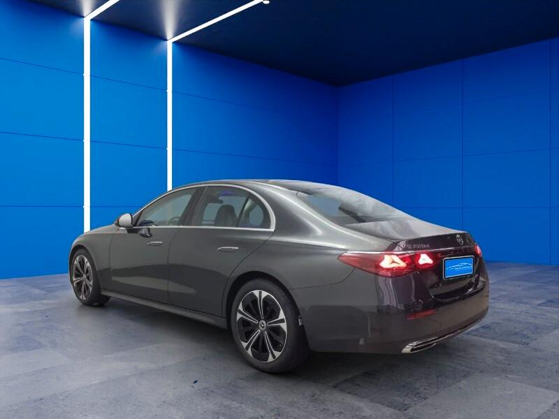 MERCEDES Classe E (W/S214) E 220 d Mild hybri...