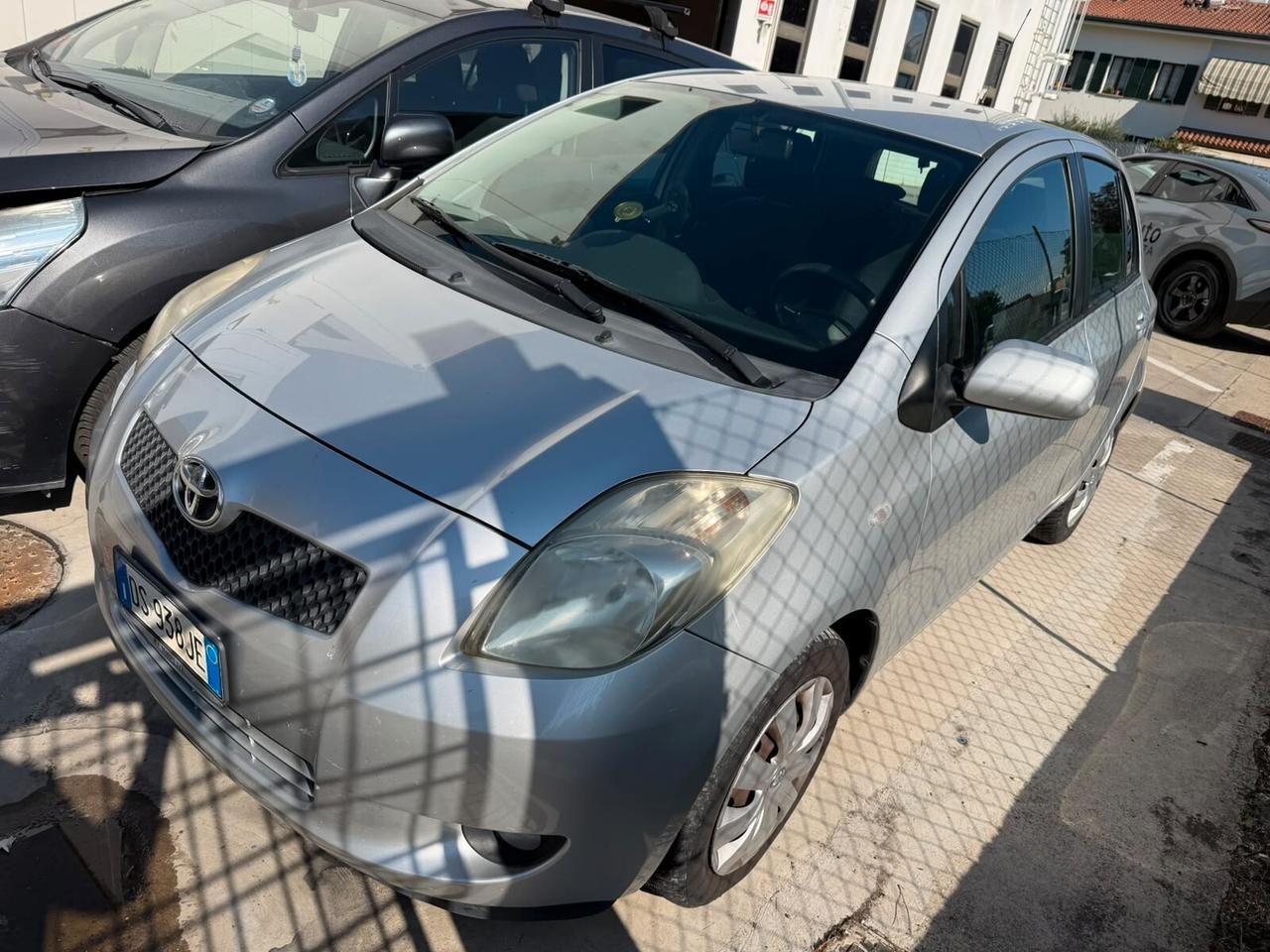 Toyota Yaris 1.3 5 porte Sol