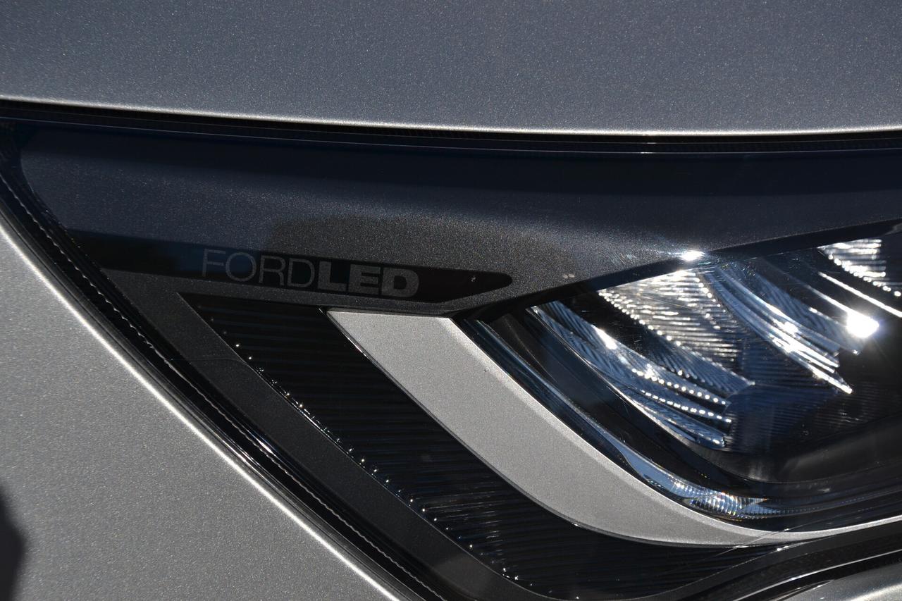 Ford Focus 1.5 115CV ST-LINE AUT. +NAV+FULL LED+RCAM+PRIVACY+