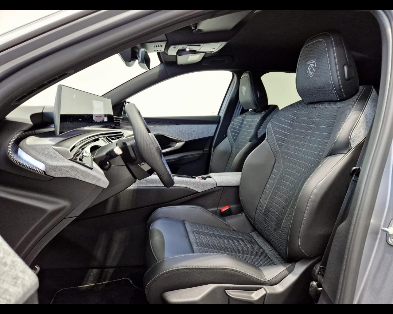 PEUGEOT 3008 1.2 hybrid GT 136cv e-dcs6