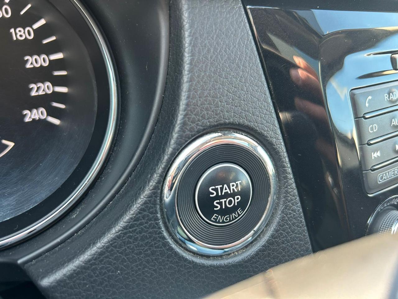 Nissan Qashqai 1.5 DCI TEKNA TETTO/360°-2015