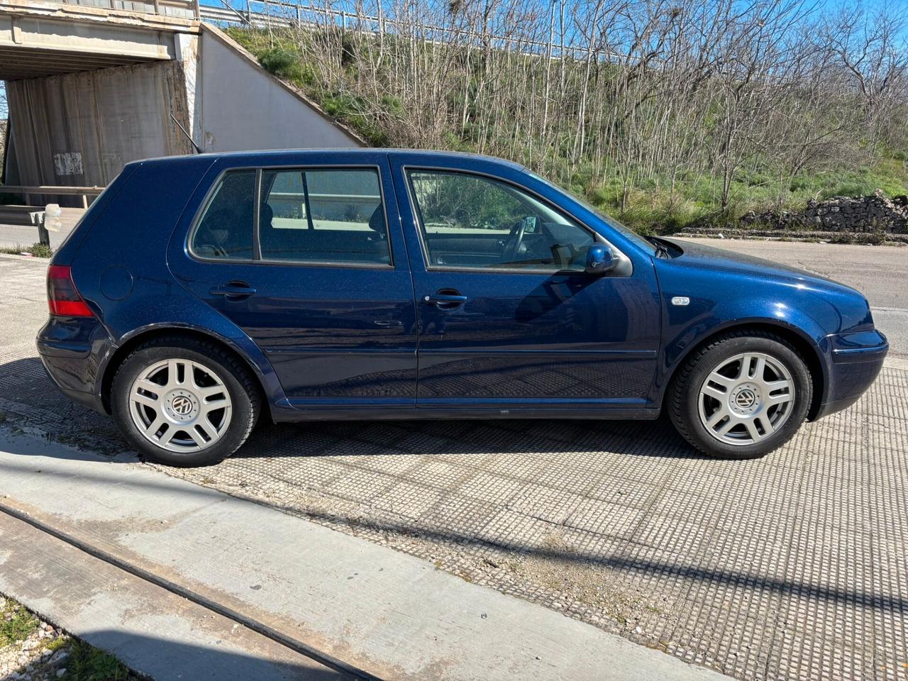 VOLKSWAGEN GOLF 2.0 4-MOTION HIGHLINE - ASI