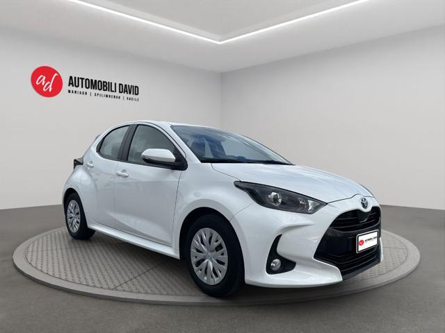 TOYOTA Yaris 1.5 Hybrid 5 porte Business